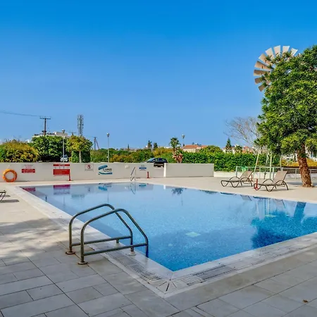 Coralli Stylish 1 Bedroom