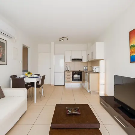 Coralli Stylish 1 Bedroom Apartment Protaras