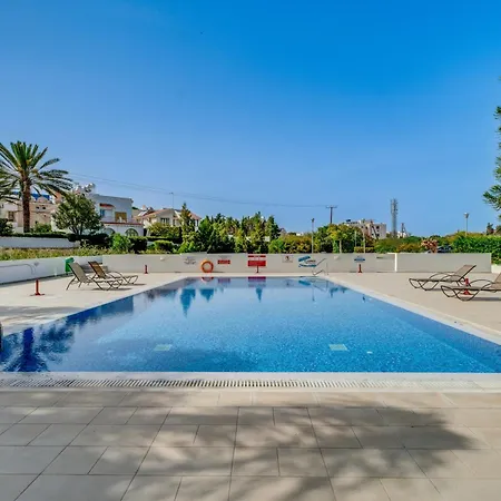 Coralli Stylish 1 Bedroom